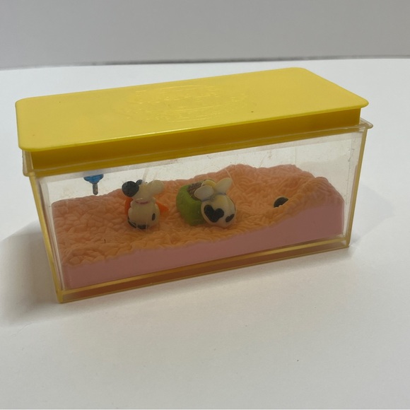 Kenner Littlest Pet Shop LPS 1993 Itsy Bitsy Mouse Cheesy Maze Black White Mice - Picture 6 of 8